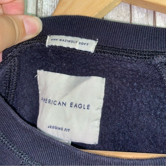 American Eagle Ahh-Mazingly Soft Jegging Fit Crew Neck Peace Sweatshirt - Picture 5 of 5